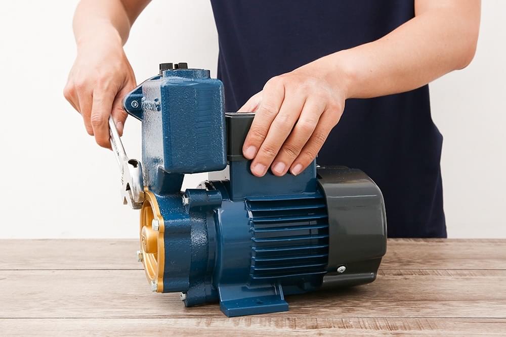 Ngoại hình của Máy bơm đẩy cao Panasonic 250W GP-250JXK-SV5