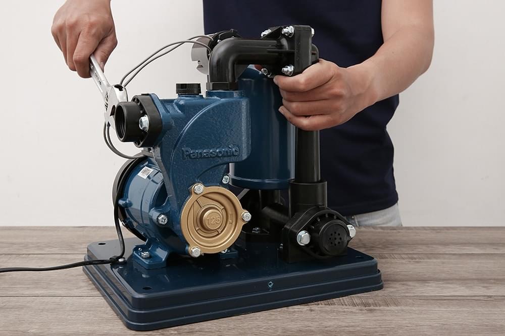 Ngoại hình của máy bơm tăng áp Panasonic A-130JACK