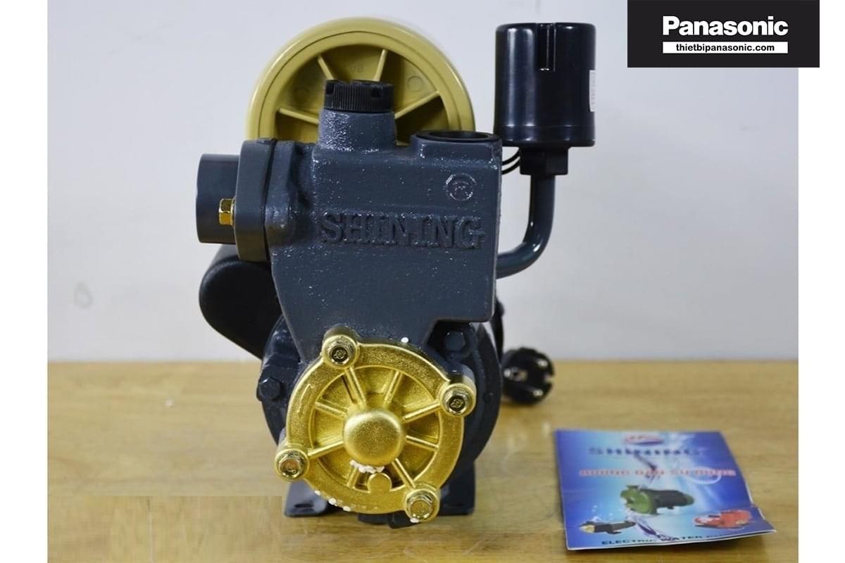 Tăng áp cho bình nóng lạnh bằng máy bơm có hiệu quả không?