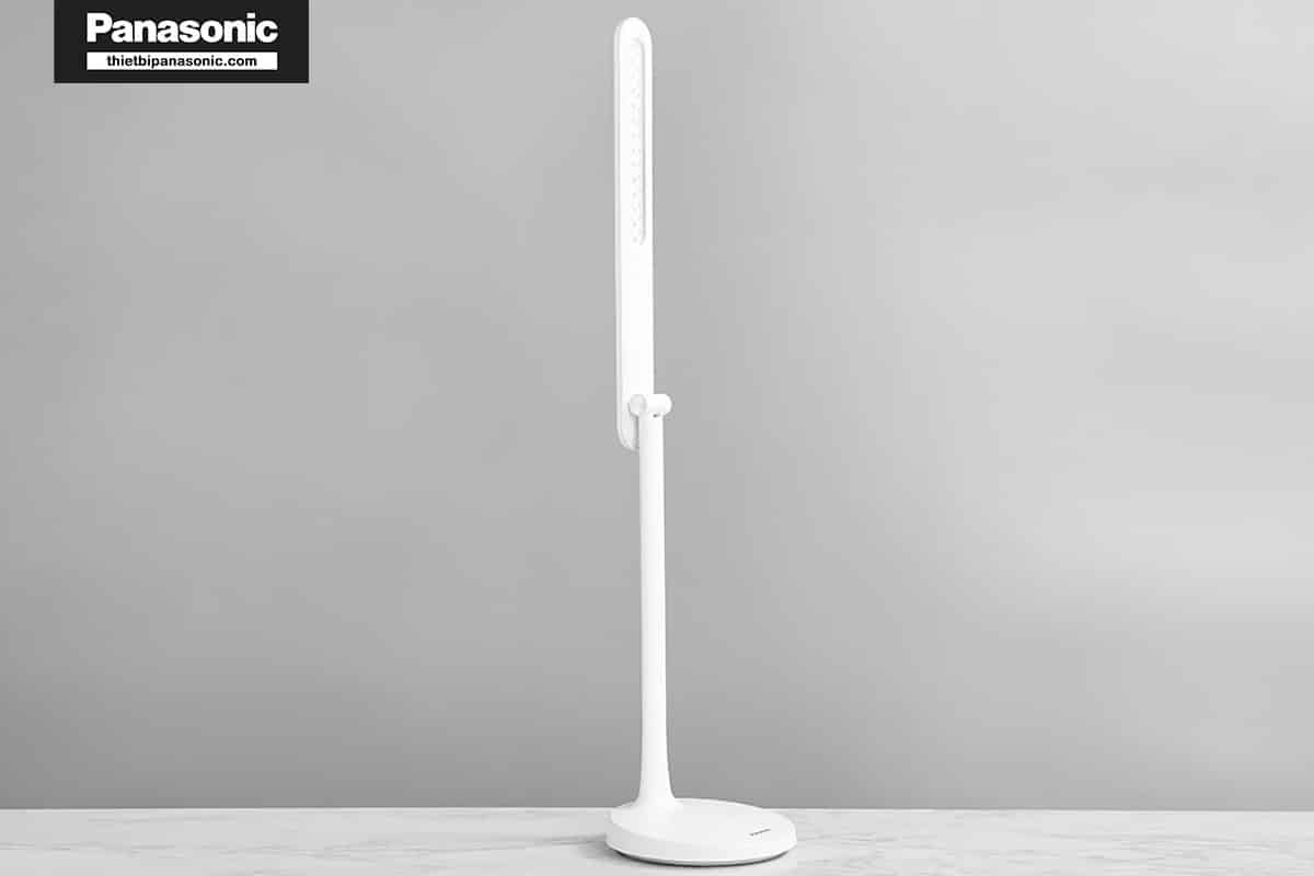 Đèn bàn Panasonic HHGLT034188 có khớp gập linh hoạt