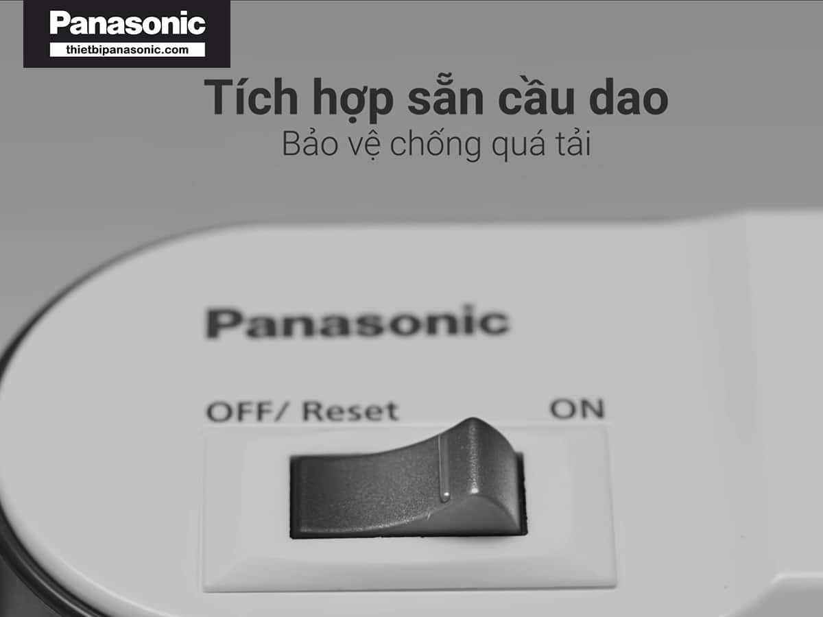 Ổ cắm điện Panasonic WCHG24332W tích hợp sẵn cầu dao giúp bảo vệ chống quả tải điện