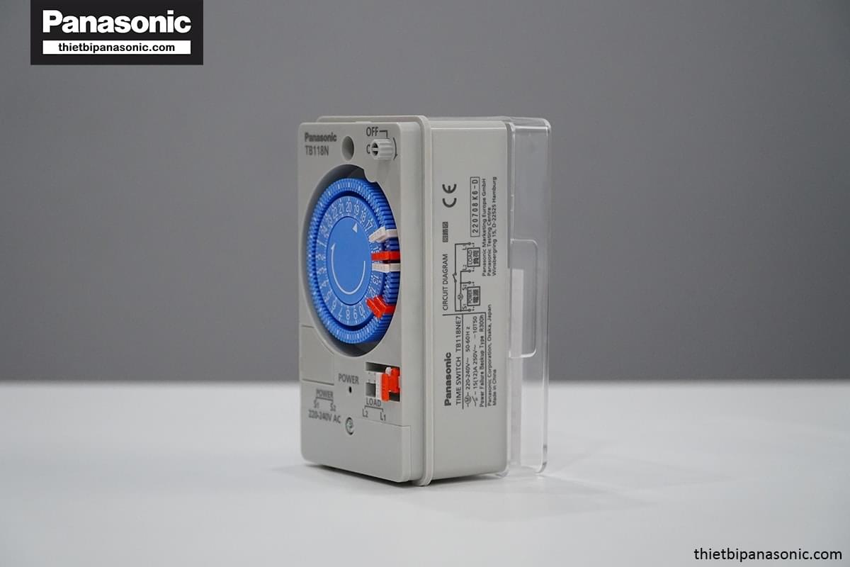 Mặt bên phải của Công tắc hẹn giờ Panasonic TB118