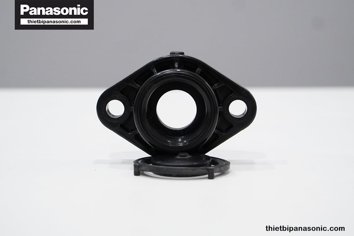 Mặt trước của Đầu nối nhựa máy bơm nước Panasonic