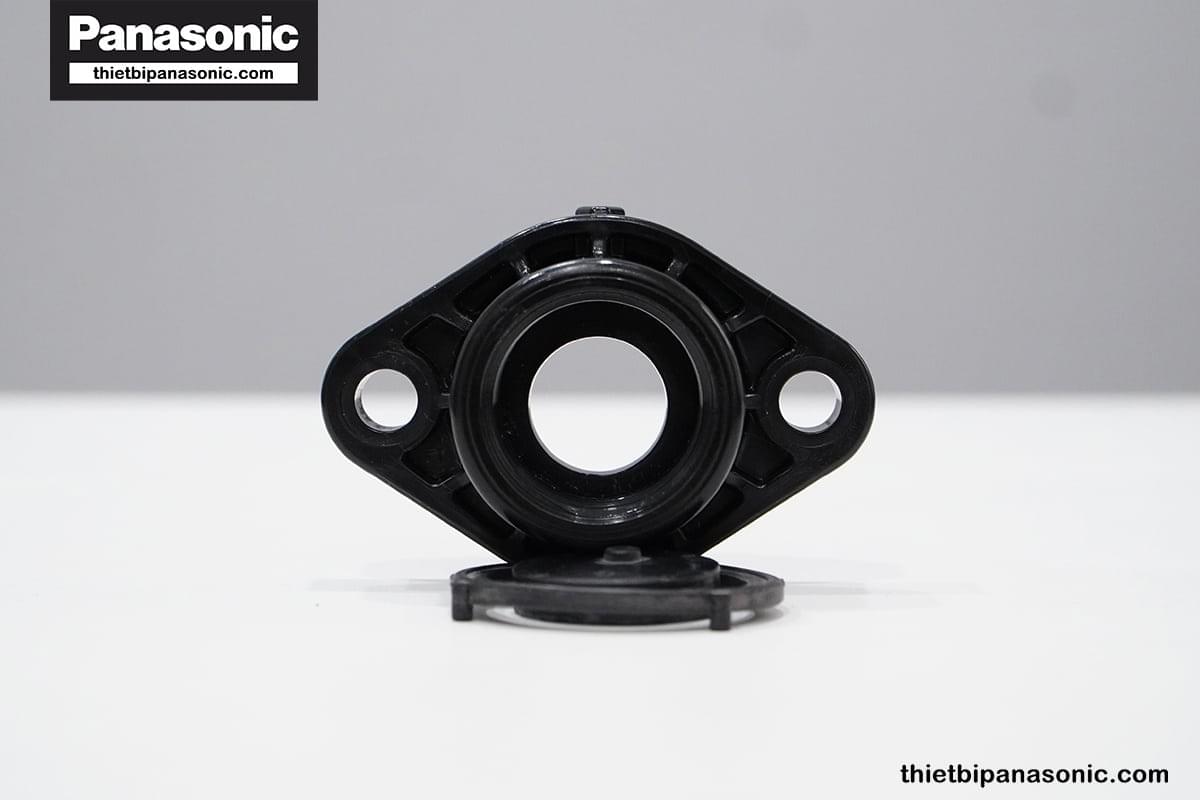 Mặt trước của Đầu nối nhựa máy bơm nước Panasonic