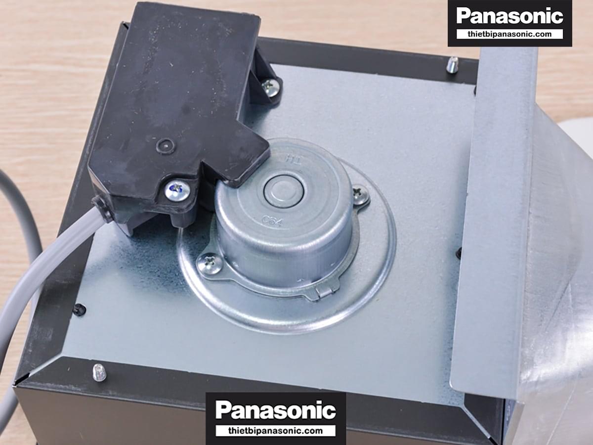Mặt dưới của Quạt thông gió âm trần Panasonic FV-17CU9