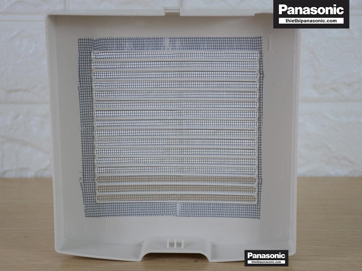 Lưới chắn côn trùng được trang bị bên trong Quạt hút Panasonic FV-15EGF1 6.2W