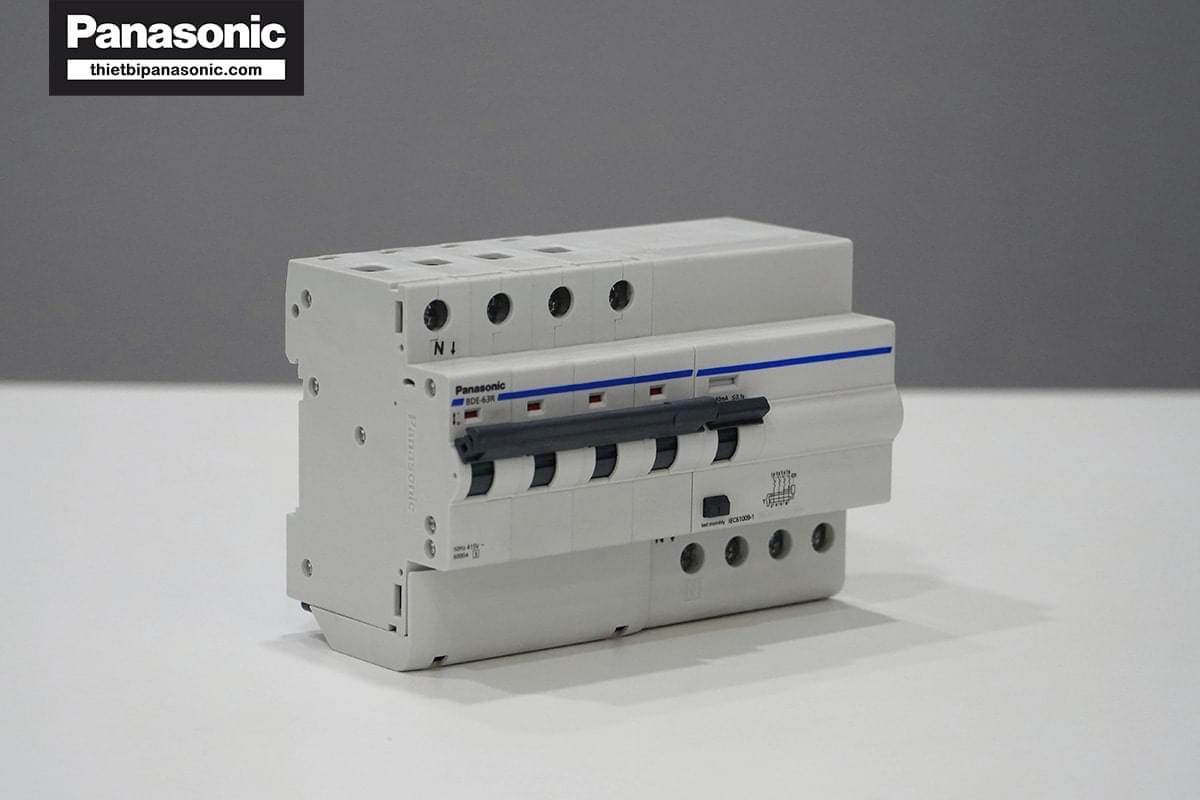 RCBO Panasonic 63A 4P BBDE46334CNV ở trạng thái bật