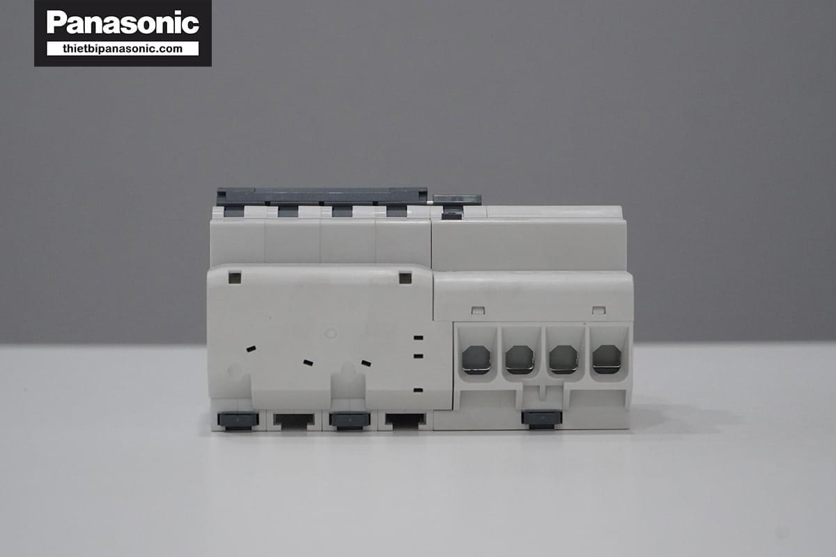 Mặt dưới của RCBO 63A 4P Panasonic BBDE46334CNV