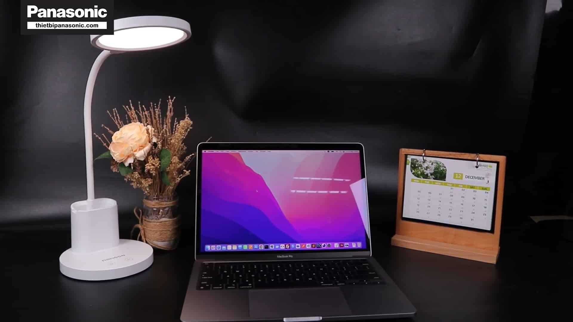 Đèn bàn Nanoco NDK10WC màu trắng, 10W