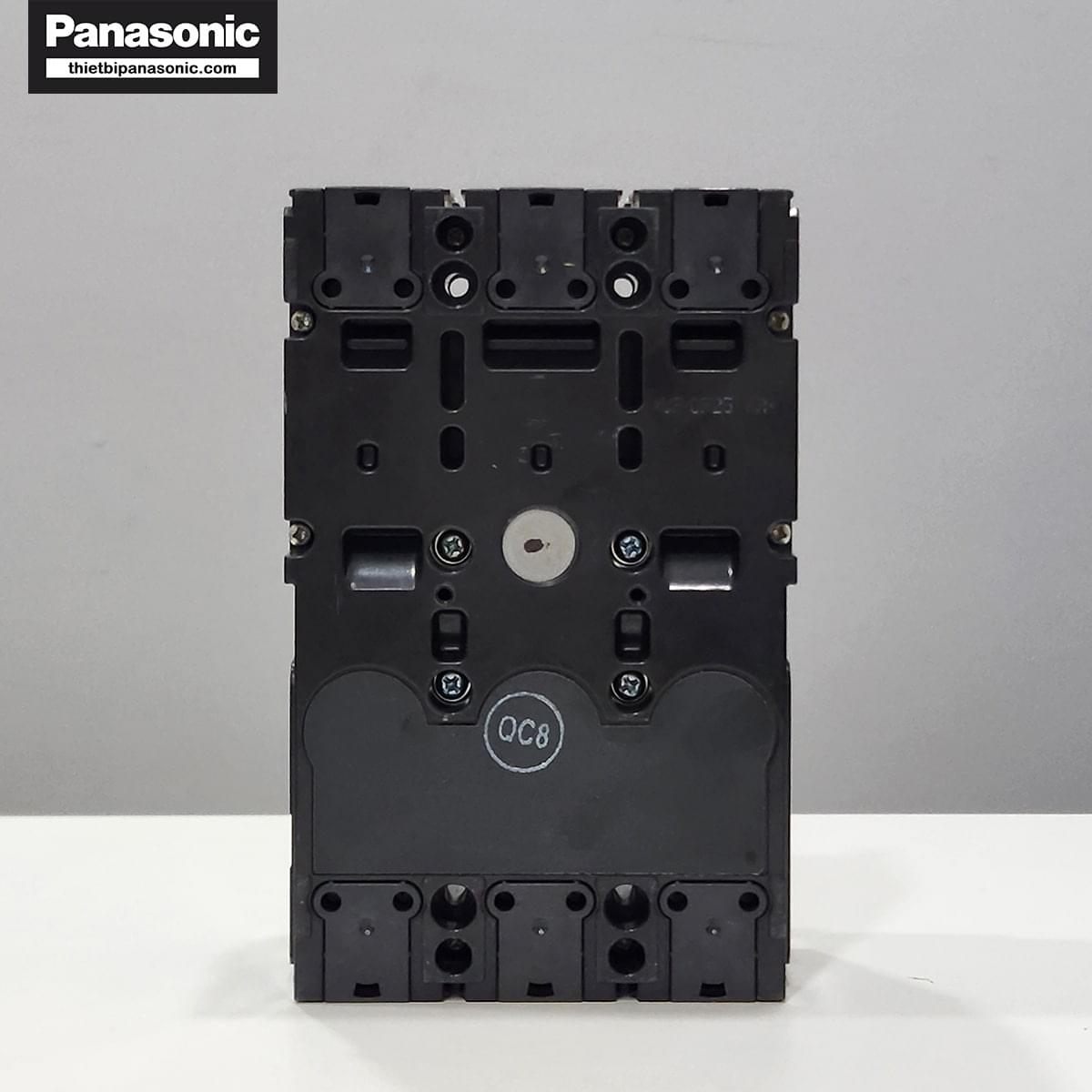 Mặt sau của Cầu dao khối 3 pha Panasonic 200A BBC32001YHV