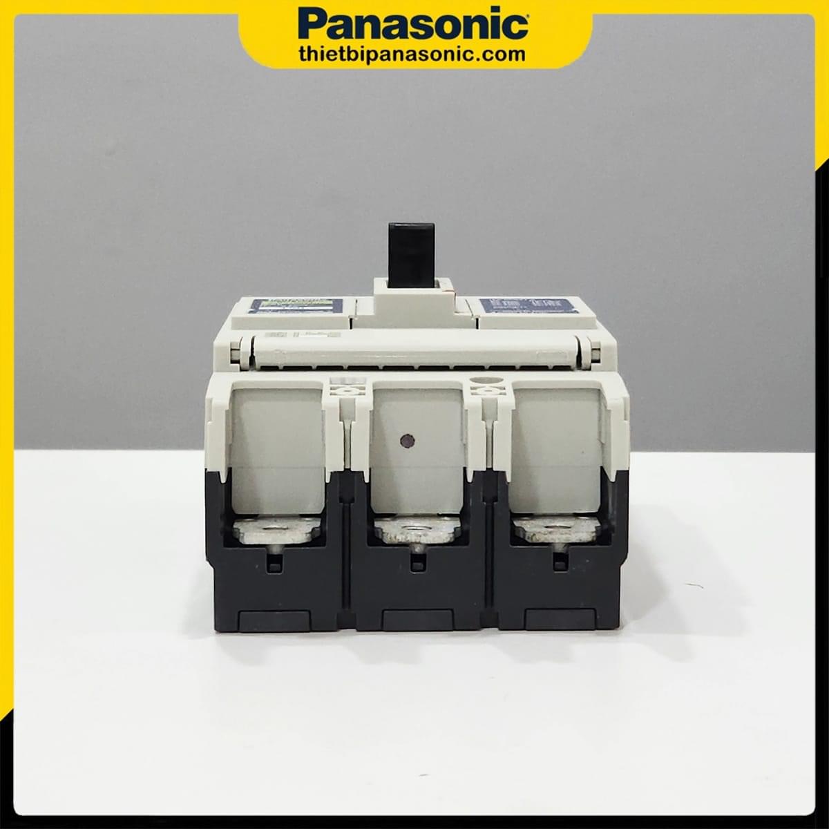 Mặt dưới của CB khối 200A 3 pha Panasonic BBC32001YHV