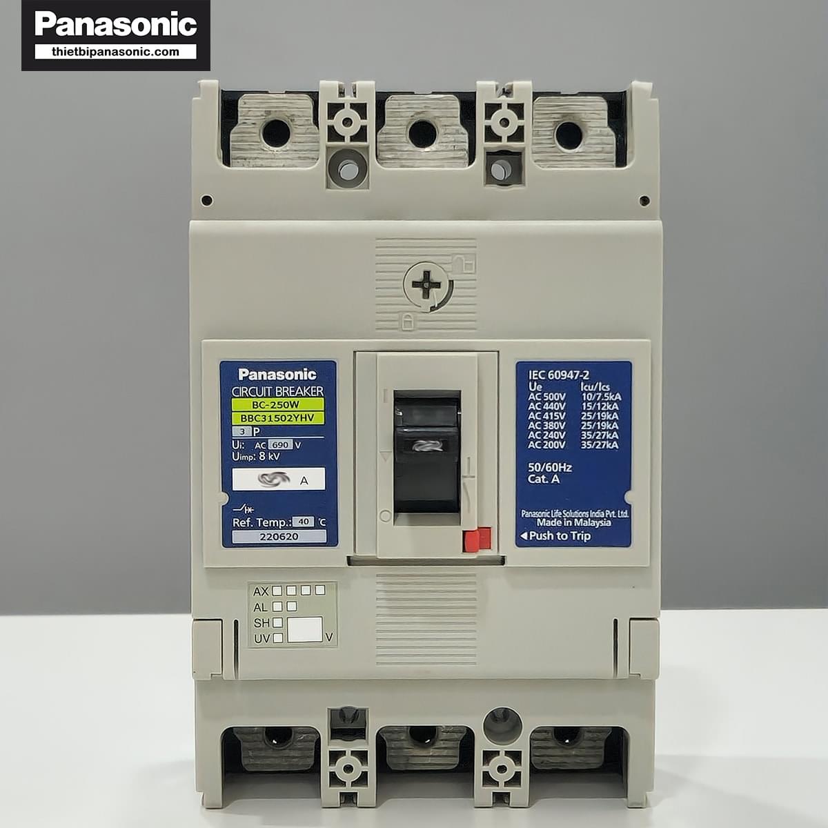 Hình ảnh thực tế của CB khối 200A 3P Panasonic BBC32001YHV