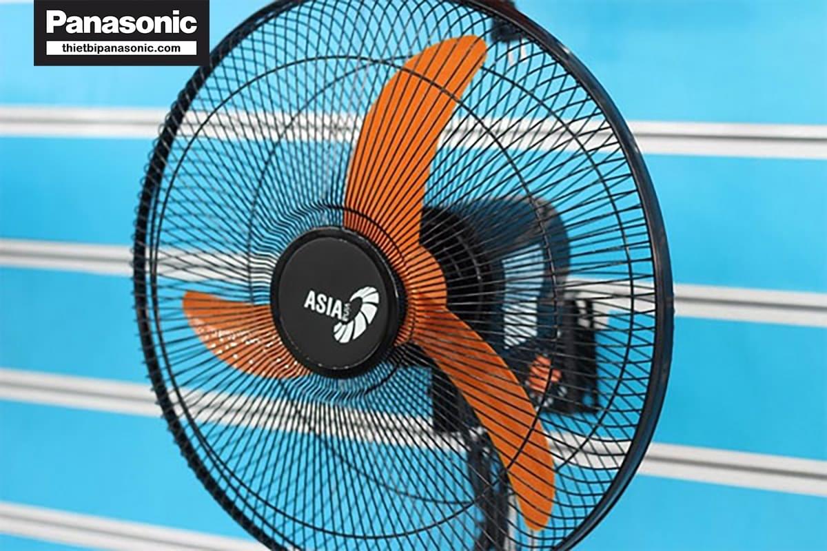 Thực hiện xong các bước một cách chính xác để có được một cây quạt treo tường hoàn thiện