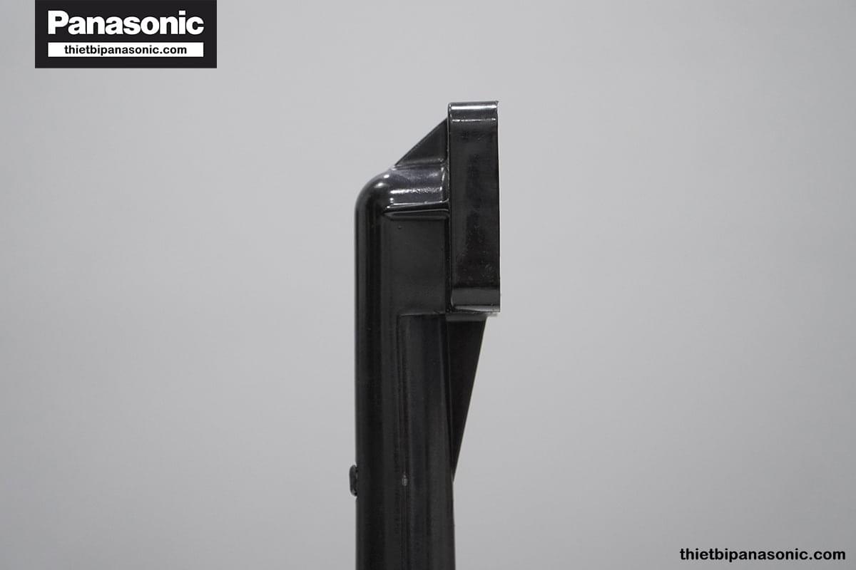 Mặt bên trái của co đứng