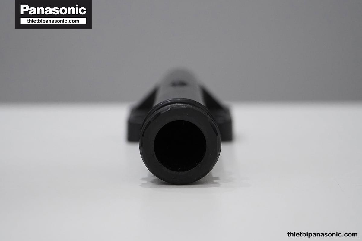 Phần đáy của Co đứng Panasonic