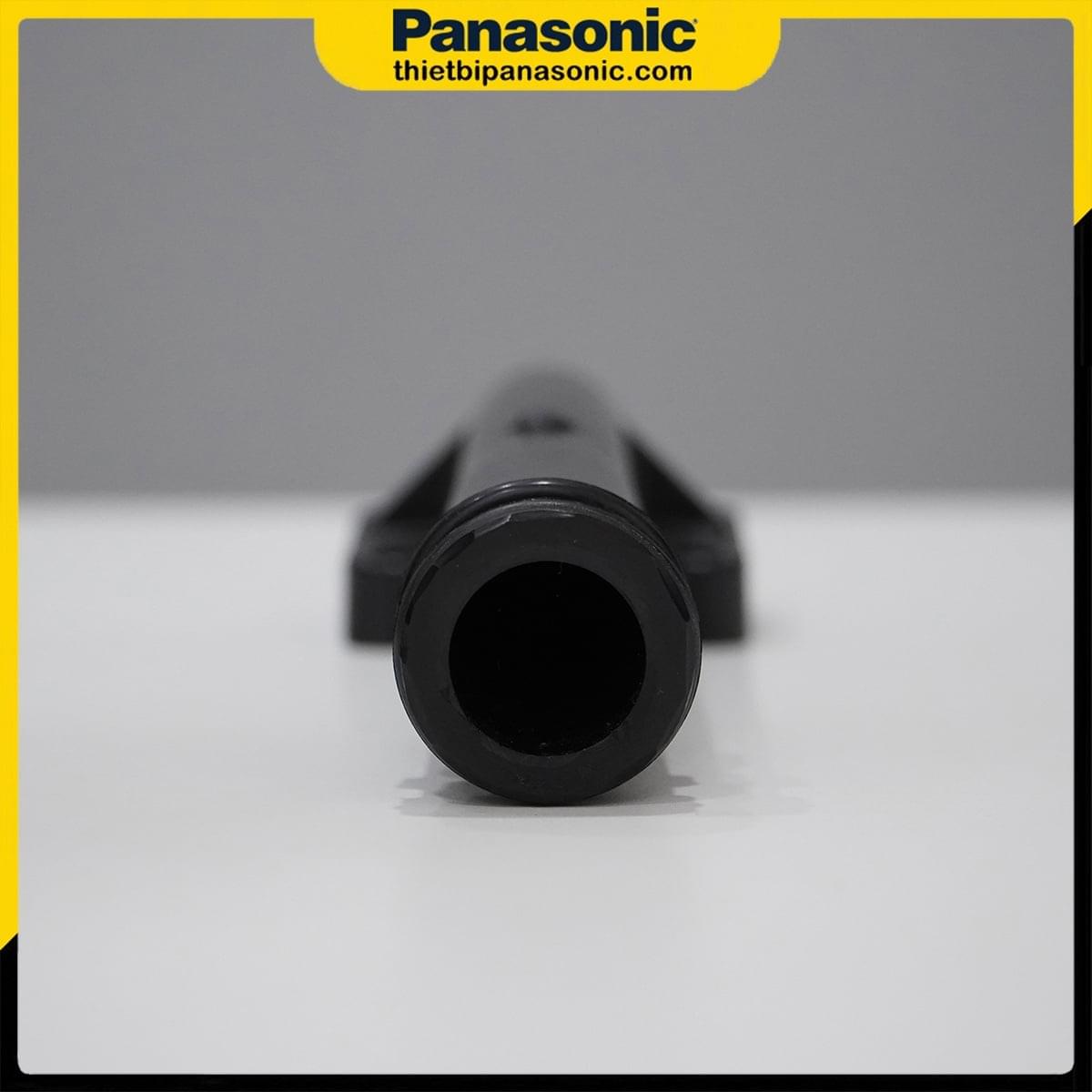 Phần đáy của Co đứng Panasonic