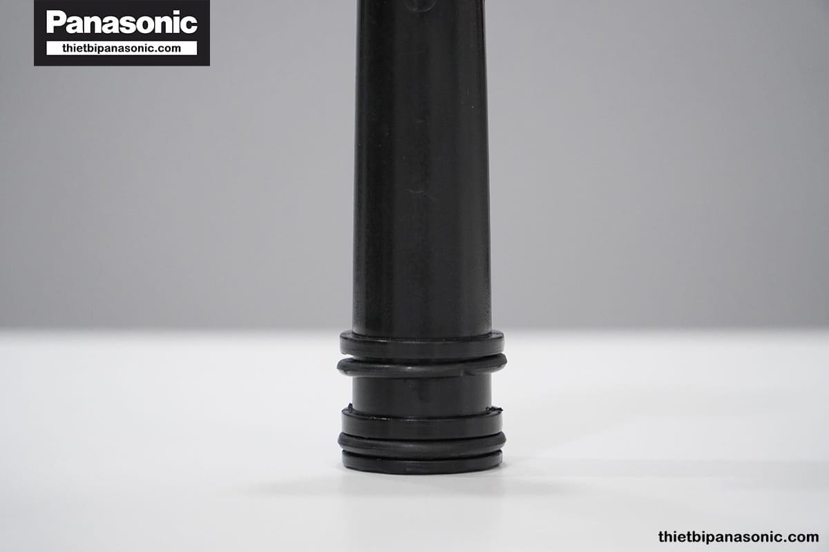 Các chi tiết trên co đứng Panasonic được hoàn thiện tỉ mỉ