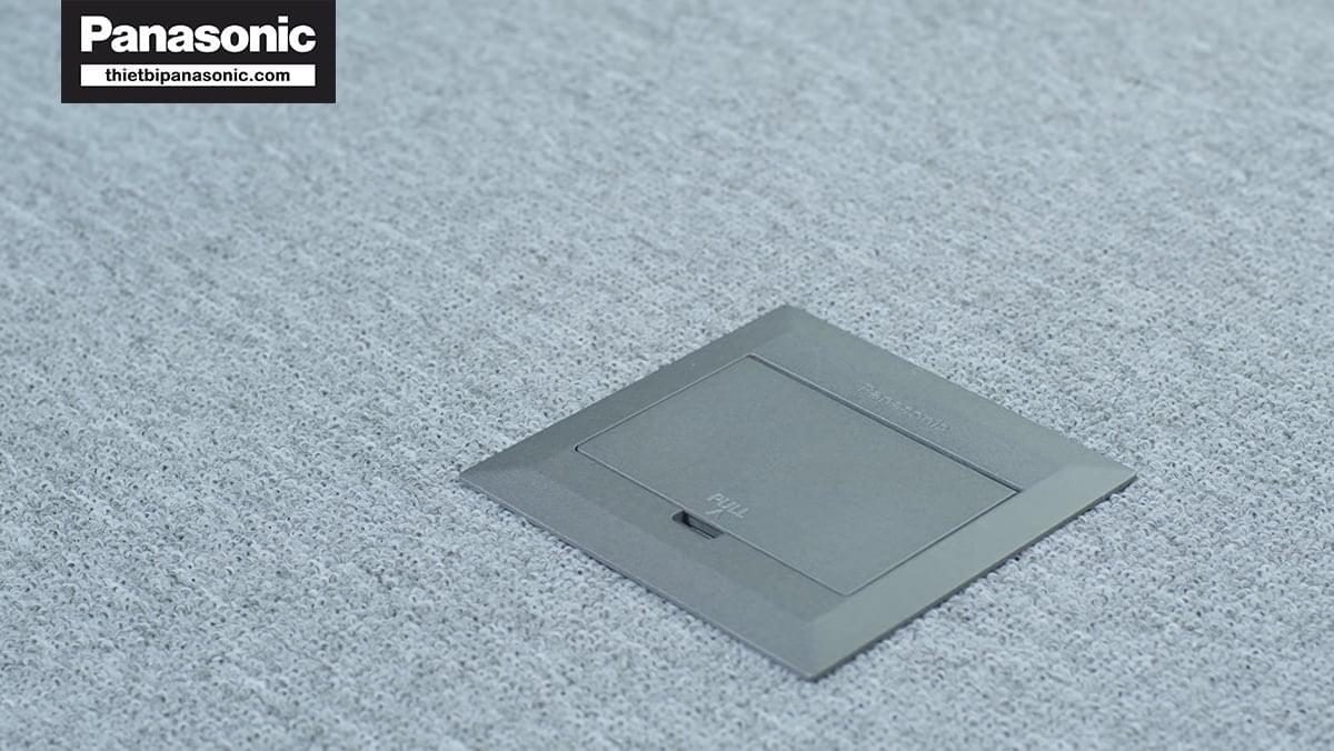 Khả năng liền mạch tuyệt đối khi lắp xuống sàn nhà của ổ cắm âm Panasonic DUFS1200LTH-1