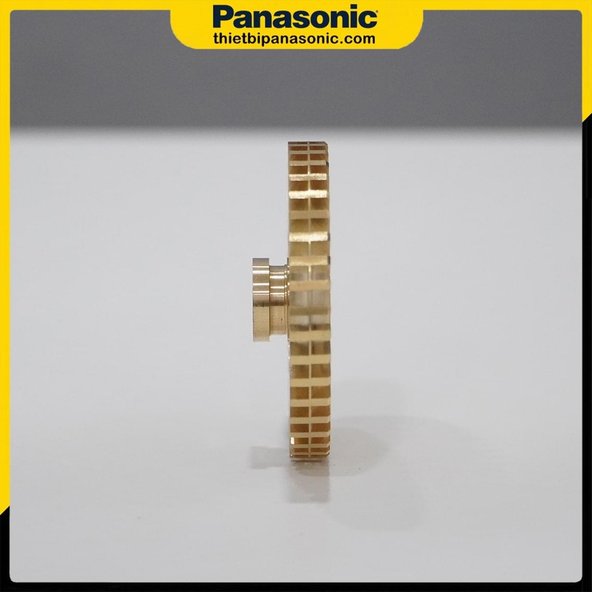 Mặt bên phải của Cánh quạt máy bơm Panasonic 125W