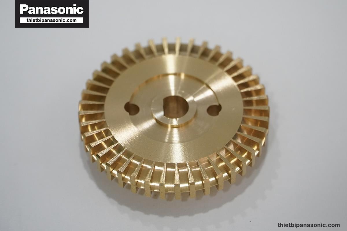 Cánh bơm Panasonic 200W được làm từ đồng mang lại chất lượng cao