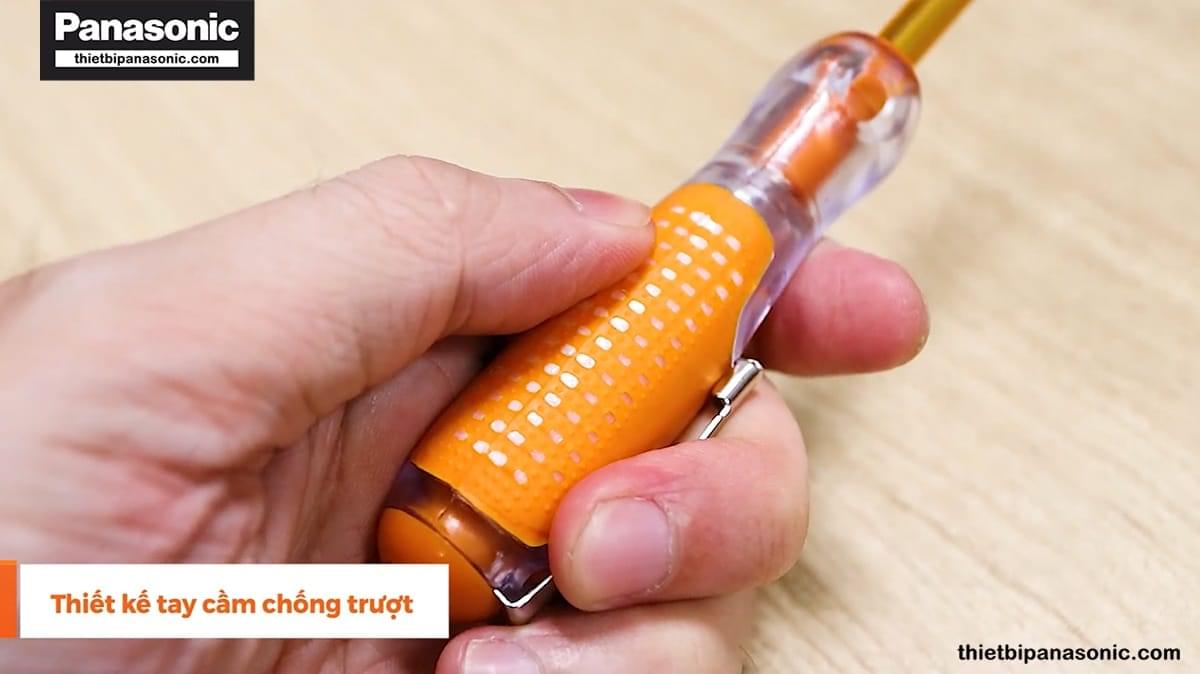 Bút thử điện NEP1501 với tay cầm chống trơn trượt