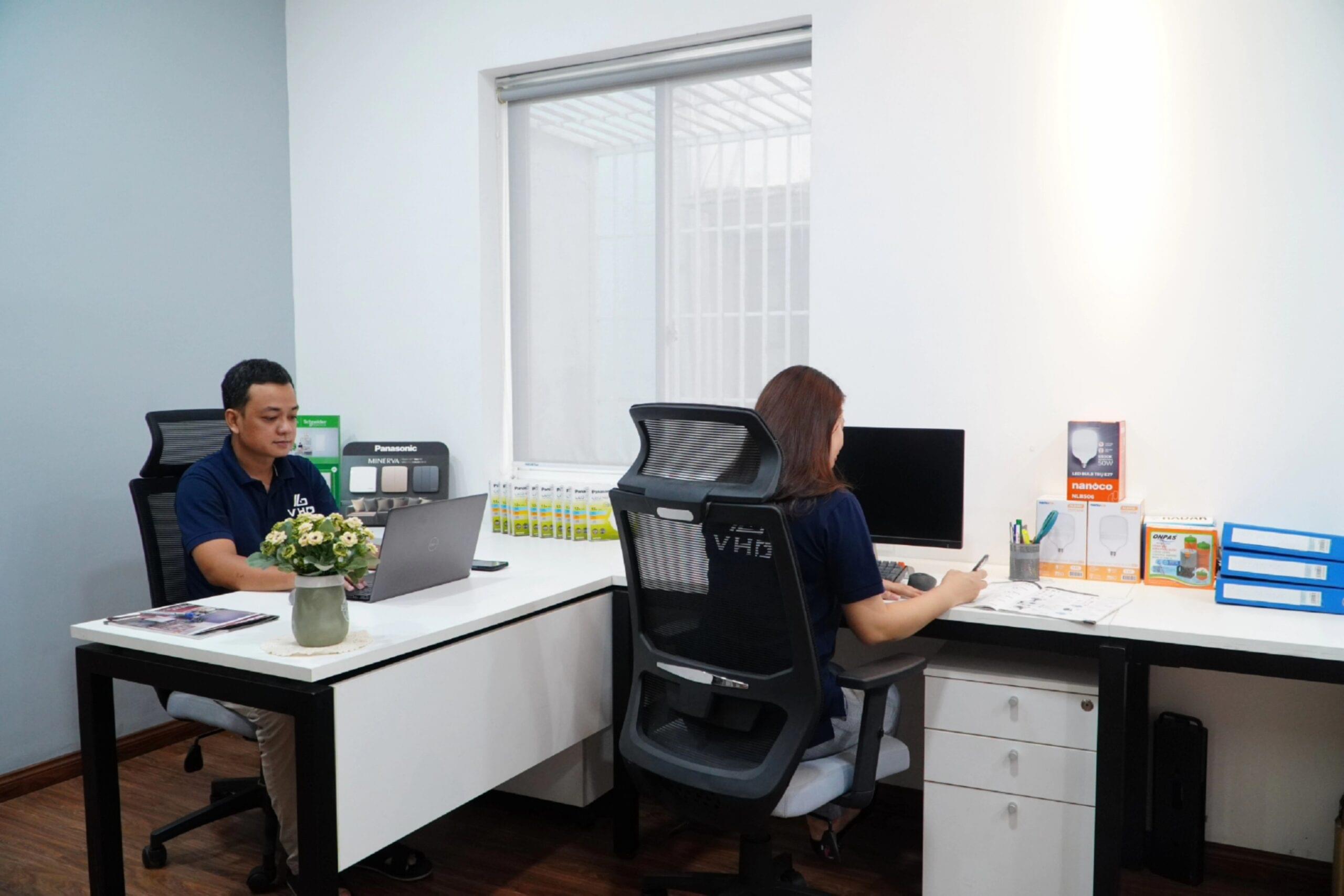 3.2 Ảnh khu vực làm việc -1 Ảnh khu vực làm việc Tổng Kho Thiết Bị Panasonic TPHCM