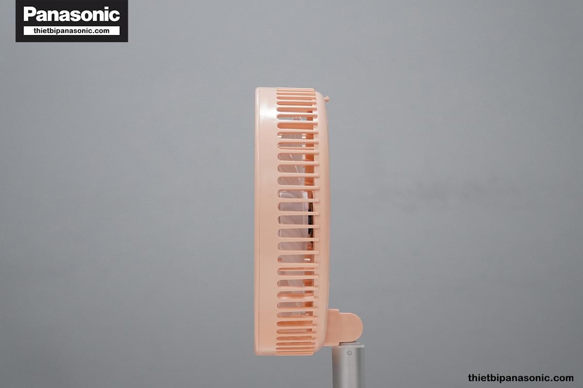 Mặt bên phải của Quạt tích điện gấp gọn Nanoco NFF1618P Màu Hồng