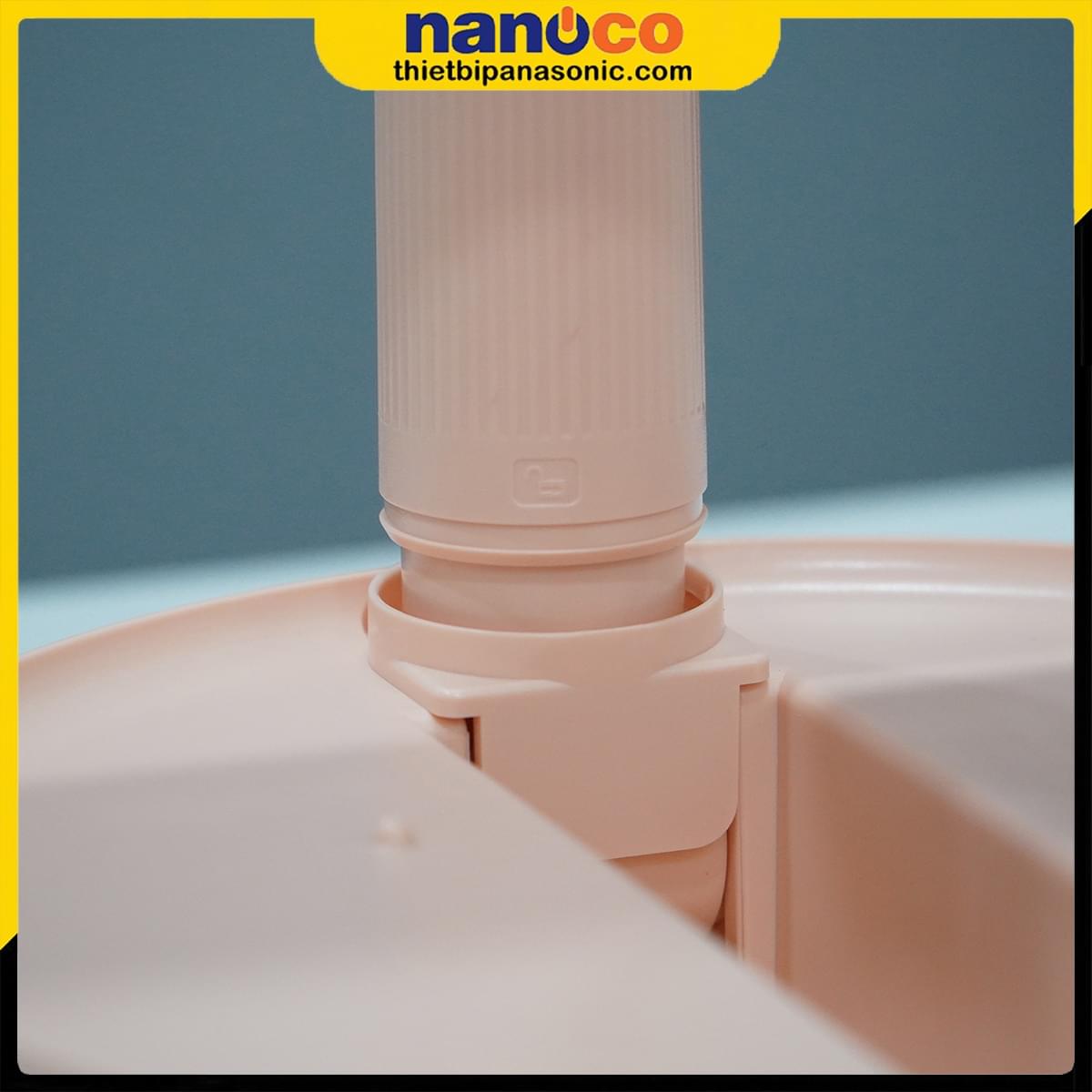 Khớp chặn trên thân Quạt sạc điện Nanoco NFF1618P được thiết kế chắn chắn, cứng cáp