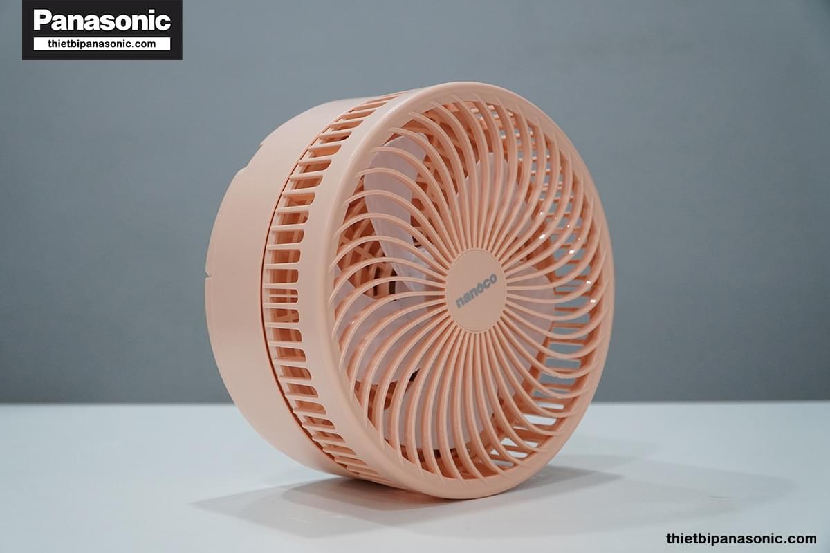 Sau khi được gấp gọn, Quạt Nanoco NFF1618P có kích thước siêu nhỏ gọn