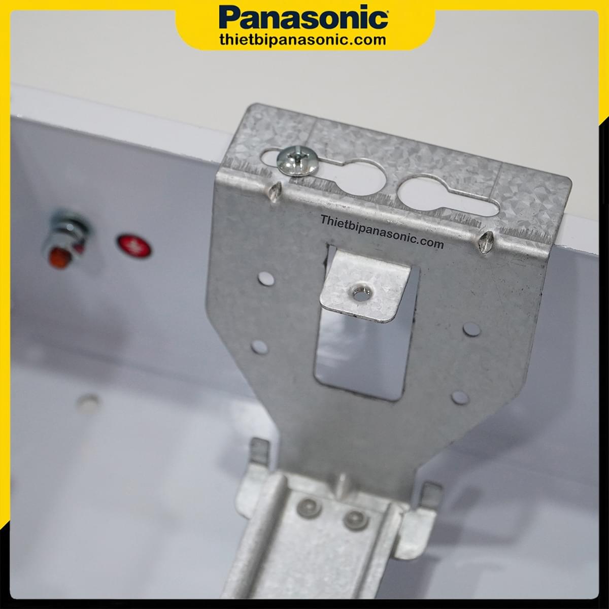 Hình ảnh thực tế các chi tiết bên trong Tủ điện BQDF08W31AV