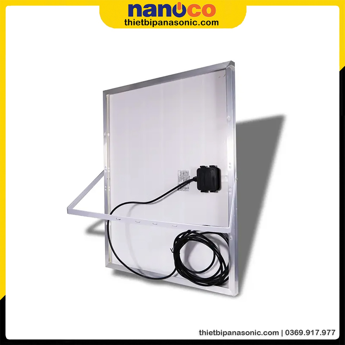 Mặt sau của tấm pin năng lượng mặt trời