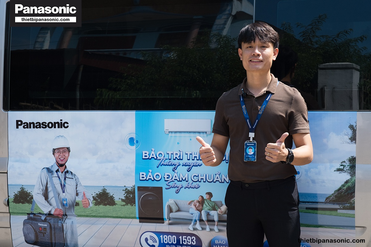Chuyến xe đưa kỹ thuật viên Panasonic đến các tỉnh thành tổ chức chương trình tri ân.