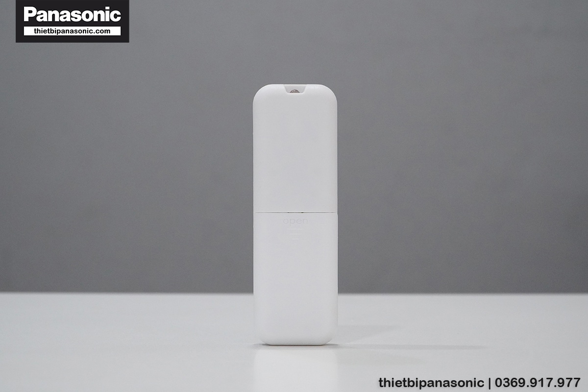 Mặt sau của Remote quạt đảo trần Nanoco