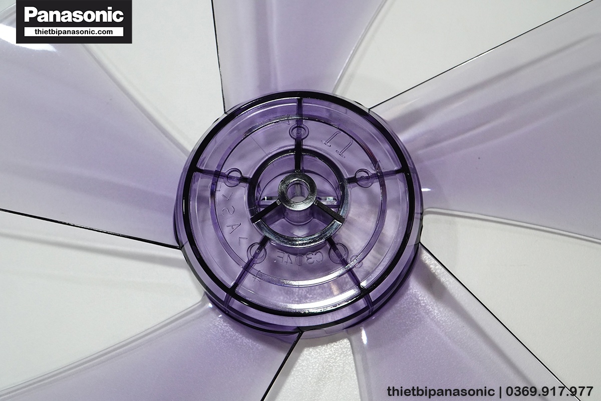 Cánh quạt Panasonic dùng cho quạt đứng F-308NH được làm từ nhựa cao cấp giúp tăng độ bền cho sản phẩm