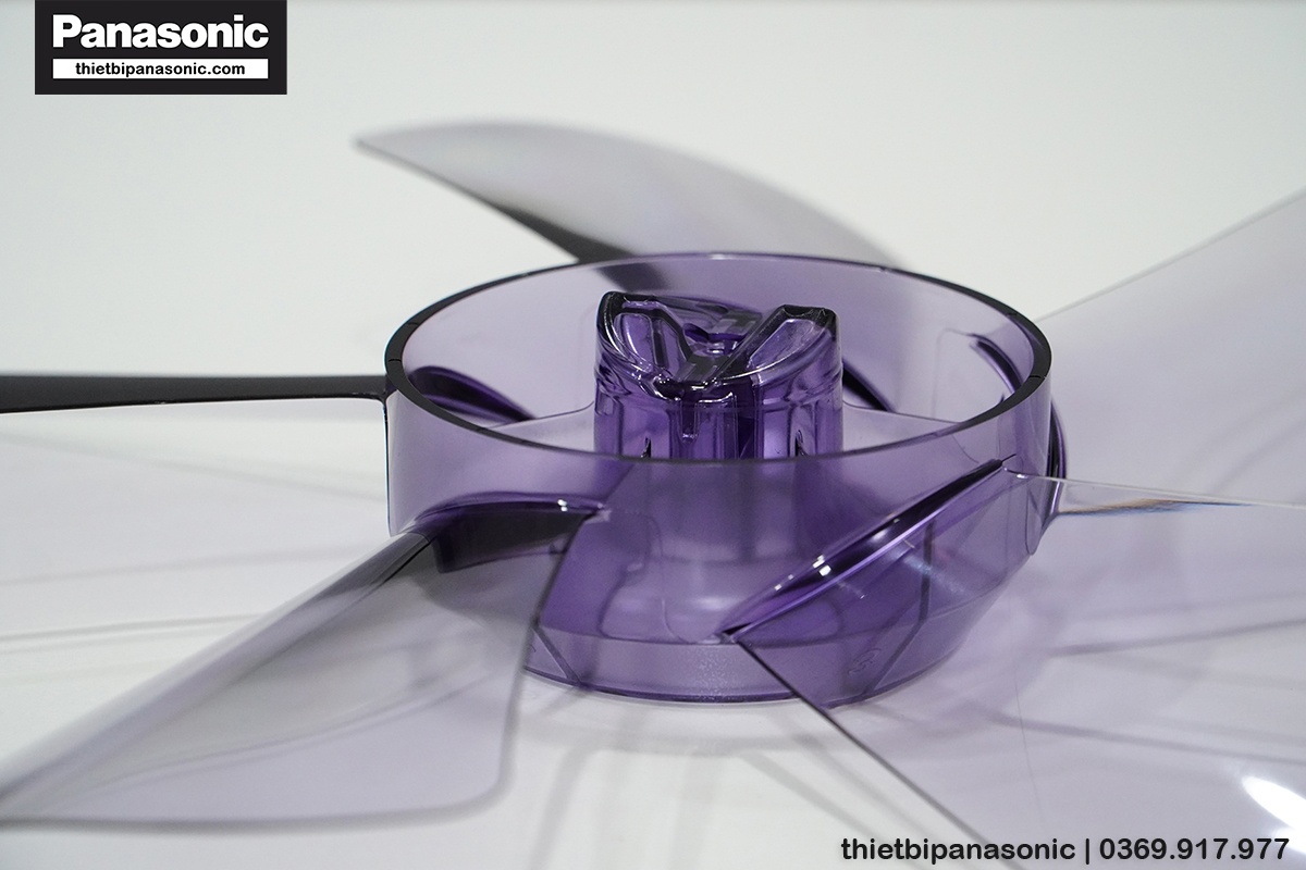 Cánh quạt lửng Panasonic F-307K được làm từ nhựa cao cấp giúp tăng thêm độ bền cho sản phẩm trong quá trình sử dụng