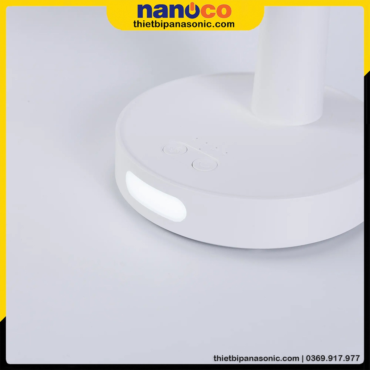 Các phím bấm tại khu vực điều khiển của Quạt sạc NRF6536W