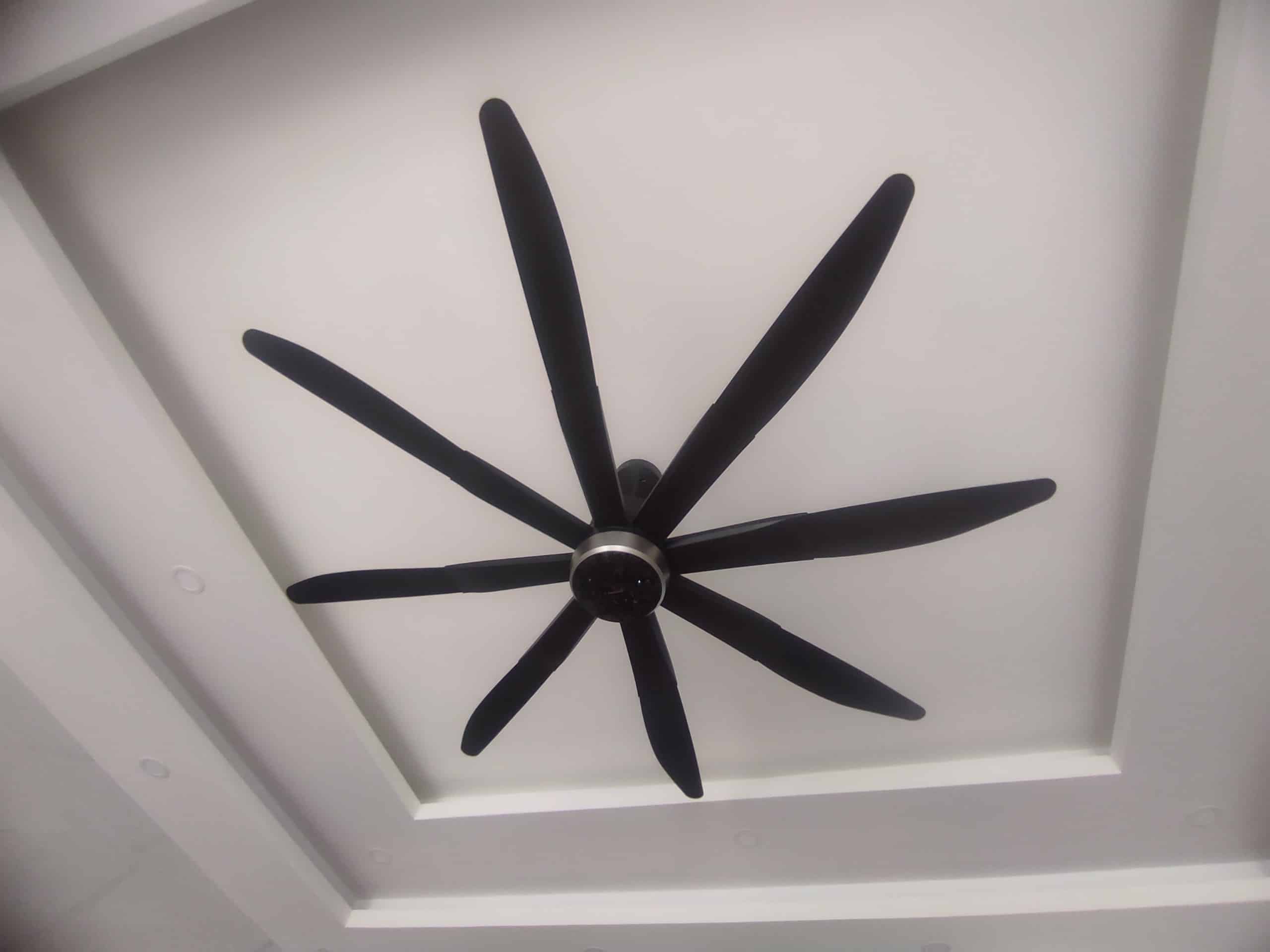 Hình ảnh thực tế của quạt trần 8 cánh F-80ZBR